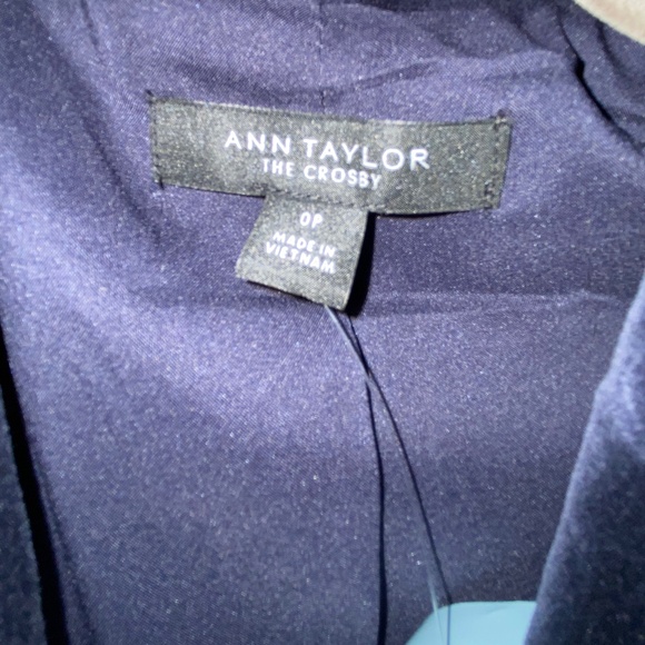HOLIDAYS!! ANN TAYLOR Navy Velvet Tailored Crosby Blazer ~ 0P - Picture 8 of 8